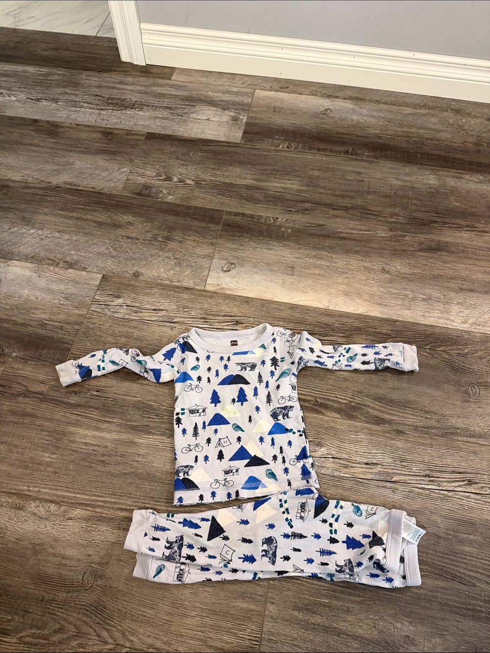 Tea Kids Blue & White Camping Print Pajama Set